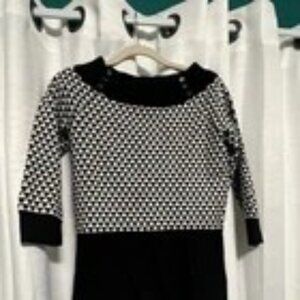 White House Black Market Black White Geometric Pullover Sweater